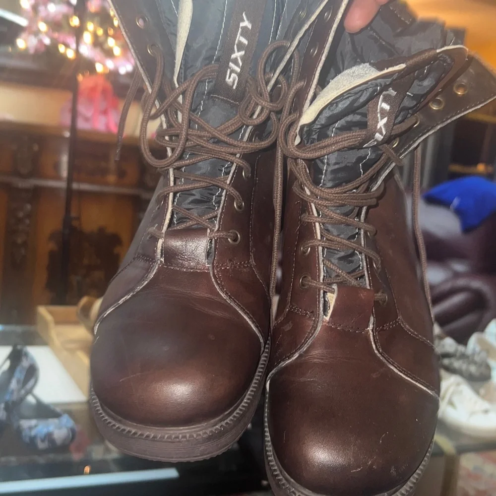 Men's Dark Brown Leather Lace-Up Boots for hiking 🥾, mountains , snow, size 10.5